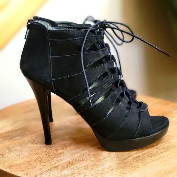 Stuart Weitzman heels - Picture 1 of 8